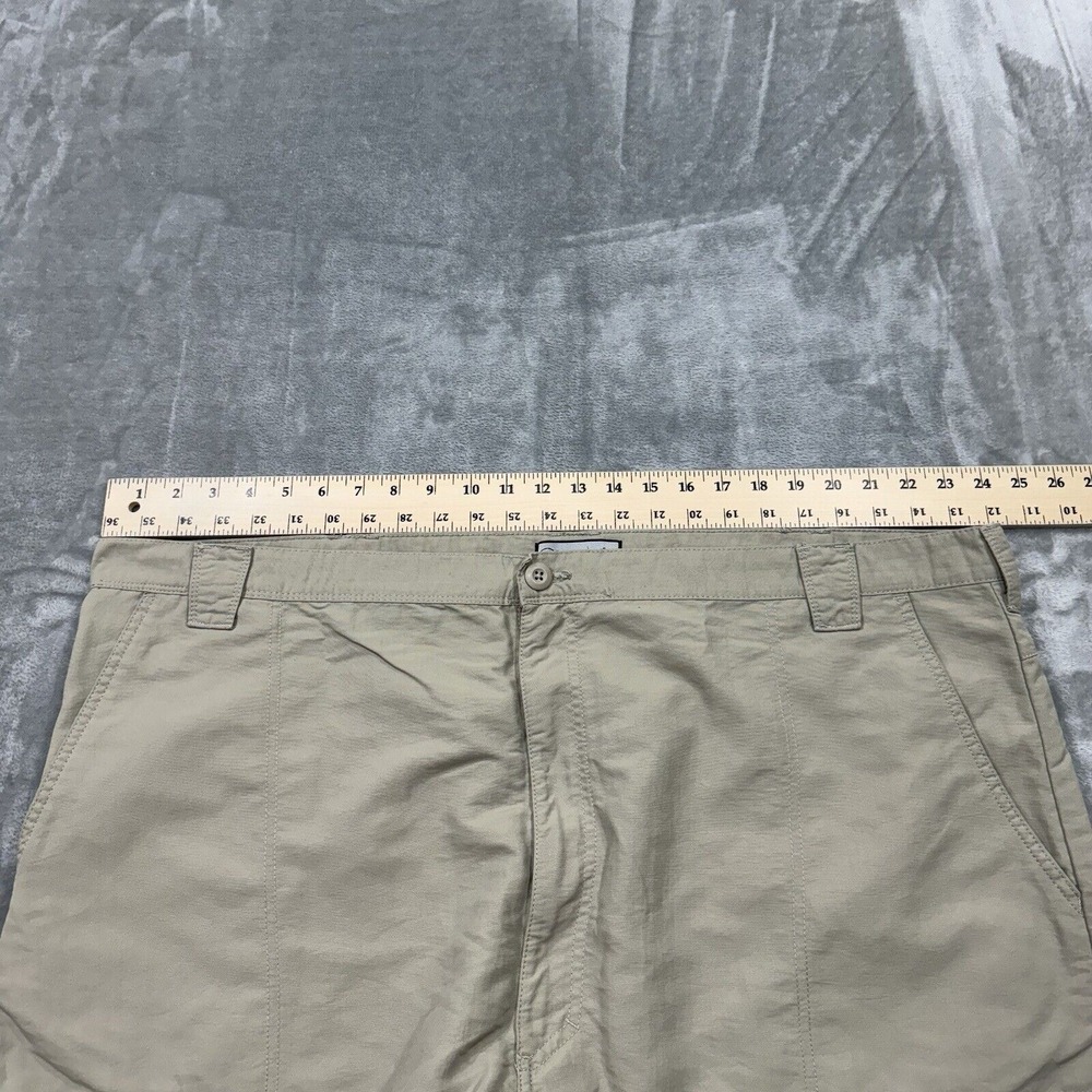 Wrangler Shorts Mens 48 Beige Cargo Lightweight Outdoor Pockets Workwear Fishing - Picture 3 of 8